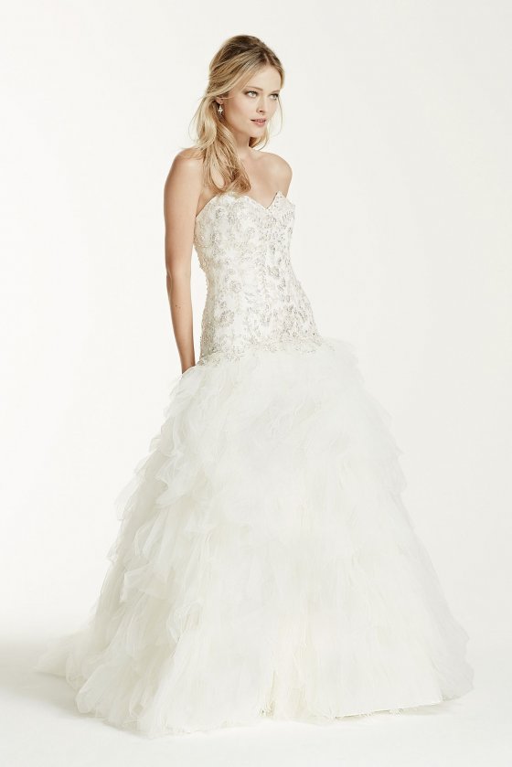 Strapless Tulle Wedding Dress with Ruffled Skirt V3665