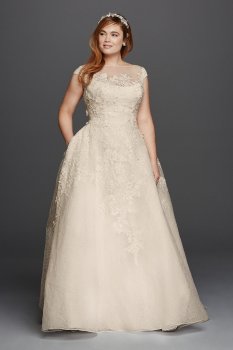 Cap Sleeve Plus Size Wedding Dress 8CWG730