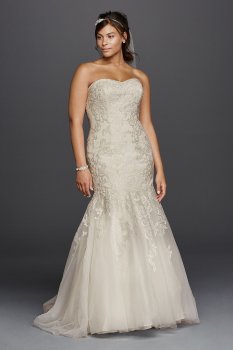 Lace Sweetheart Neckline Plus Size Wedding Dress 9WG3800