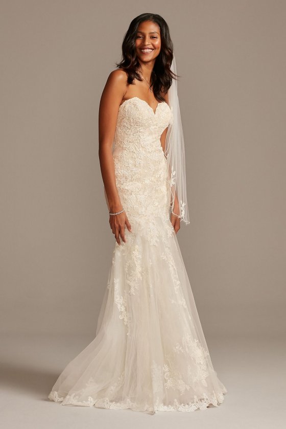 Strapless Sweetheart Neckling Long Fitted Lace WG3988 Style Wedding Gown [WG3988]