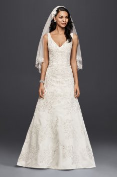 V-Neck Lace A-Line Wedding Dress CWG746