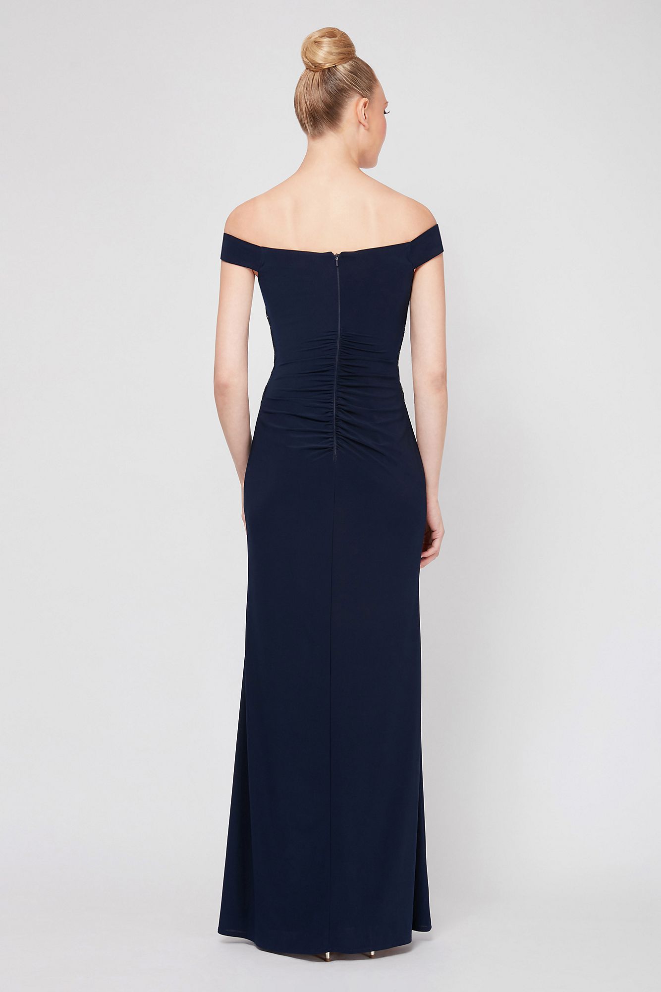 7135148 Elegant Off-the-Shoulder Sheath Dress with Sequin Waist