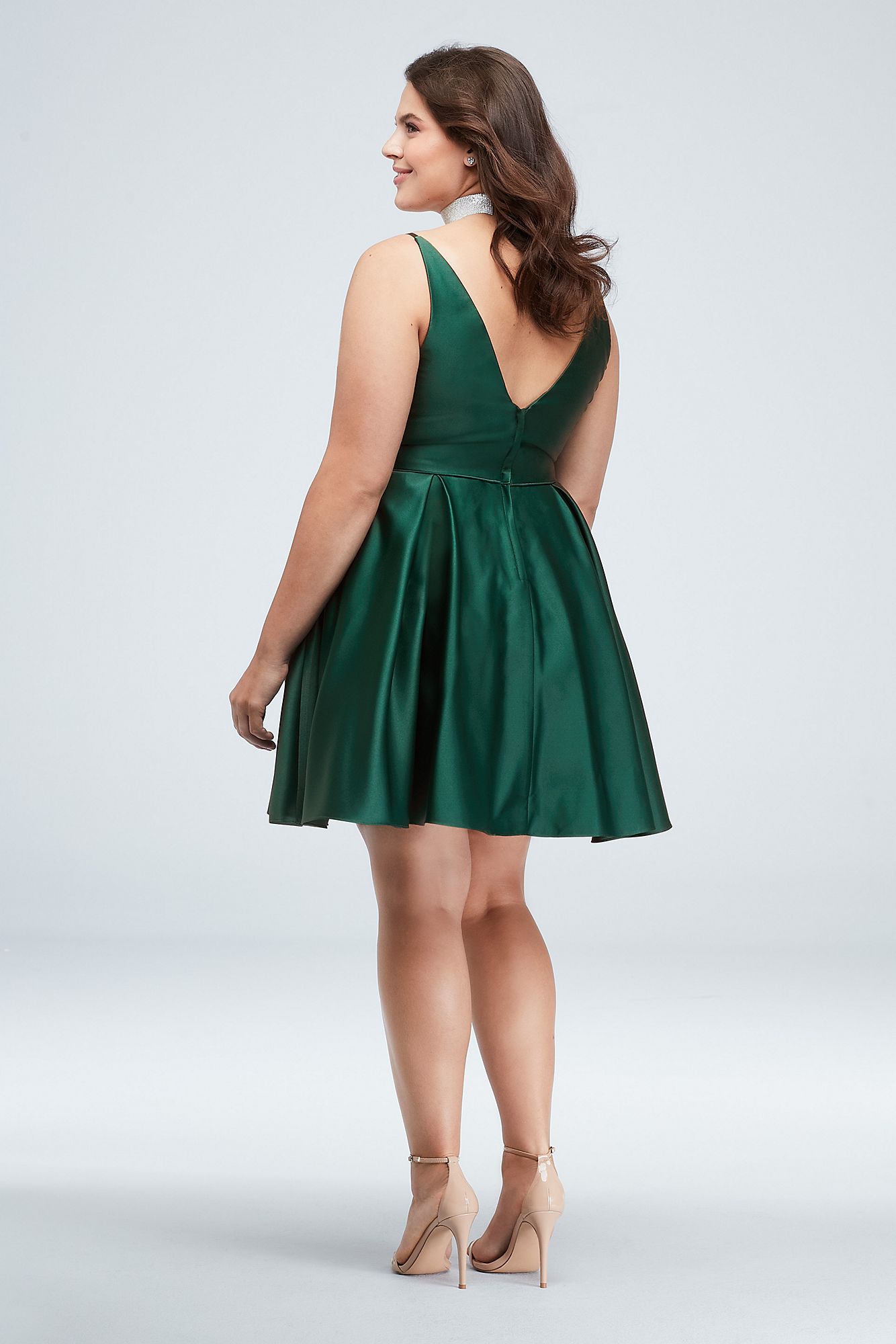 Plus Size Plung V Neck Short A-line 1393BNW Homecoming Dress with Pockets