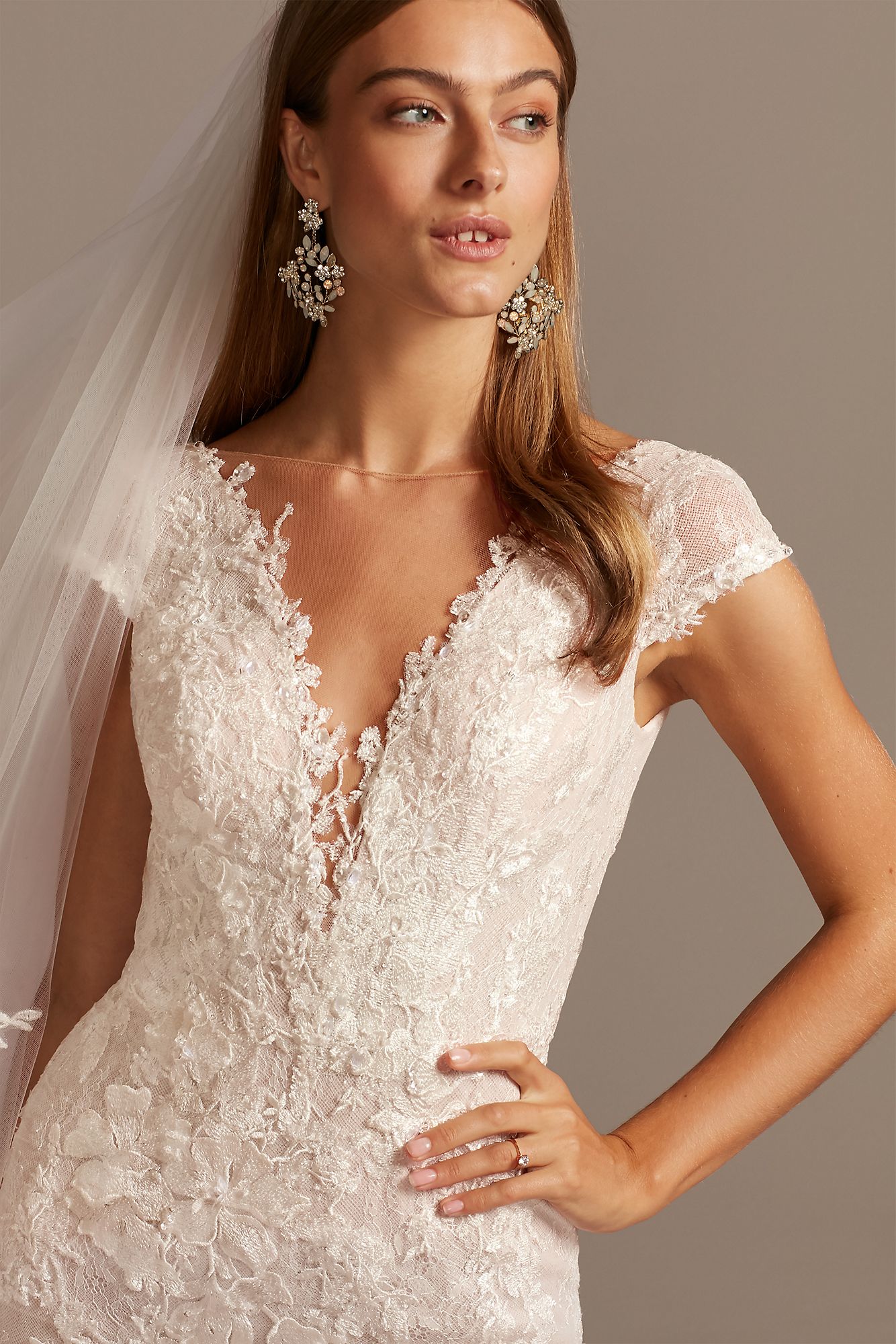 Chantilly Lace Cap Sleeve Mermaid Wedding Dress CWG847