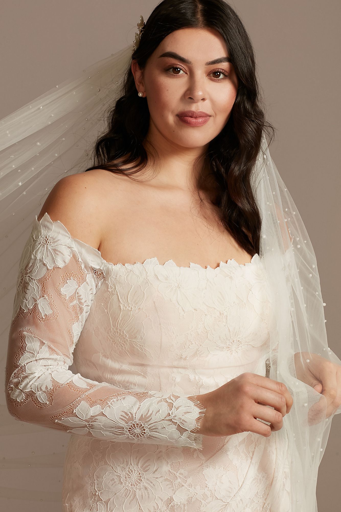 Floral Lace Long Sleeve Plus Size Wedding Dress 8MS161225