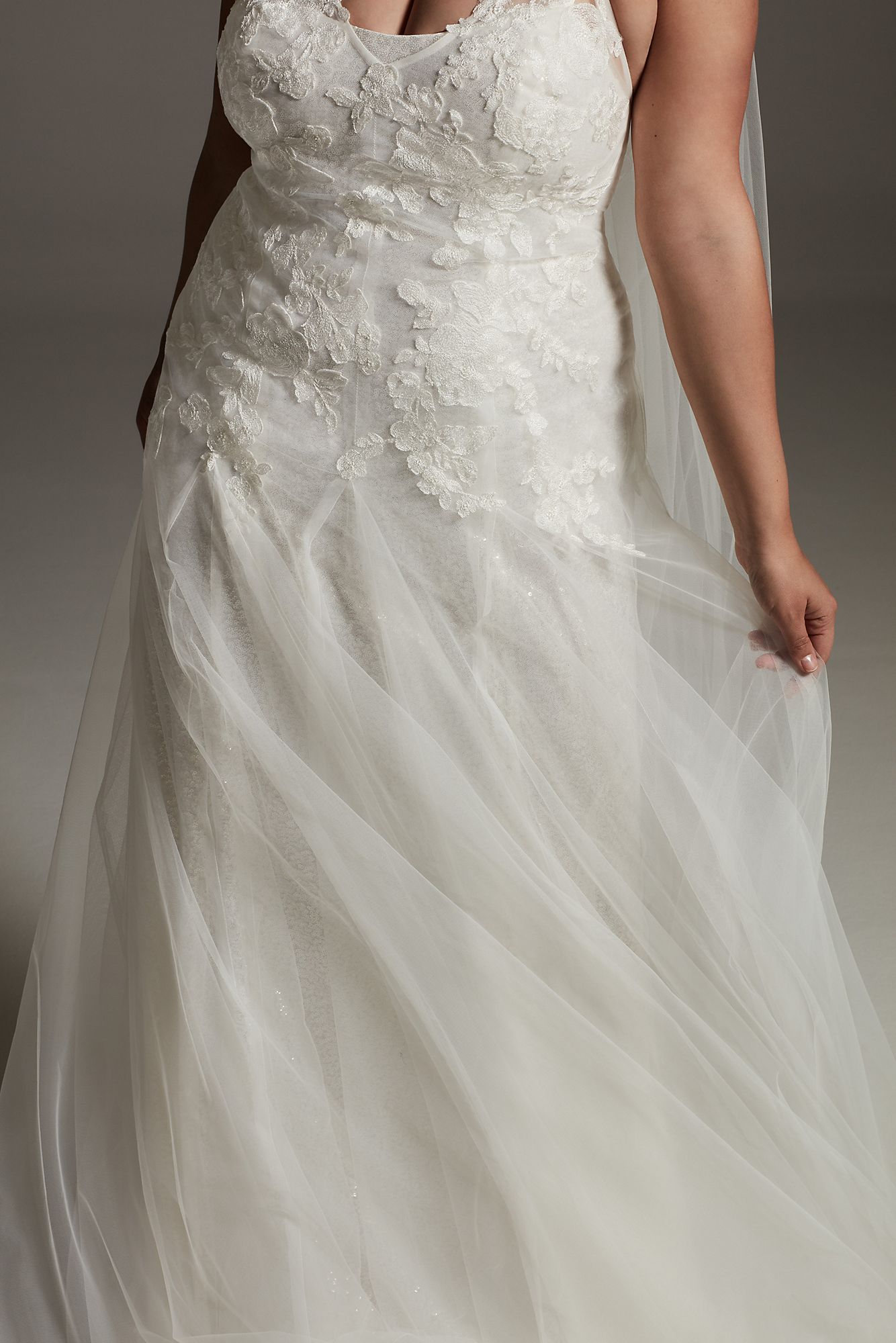 Floral Applique Plus Overdress Wedding Dress 8VW351562