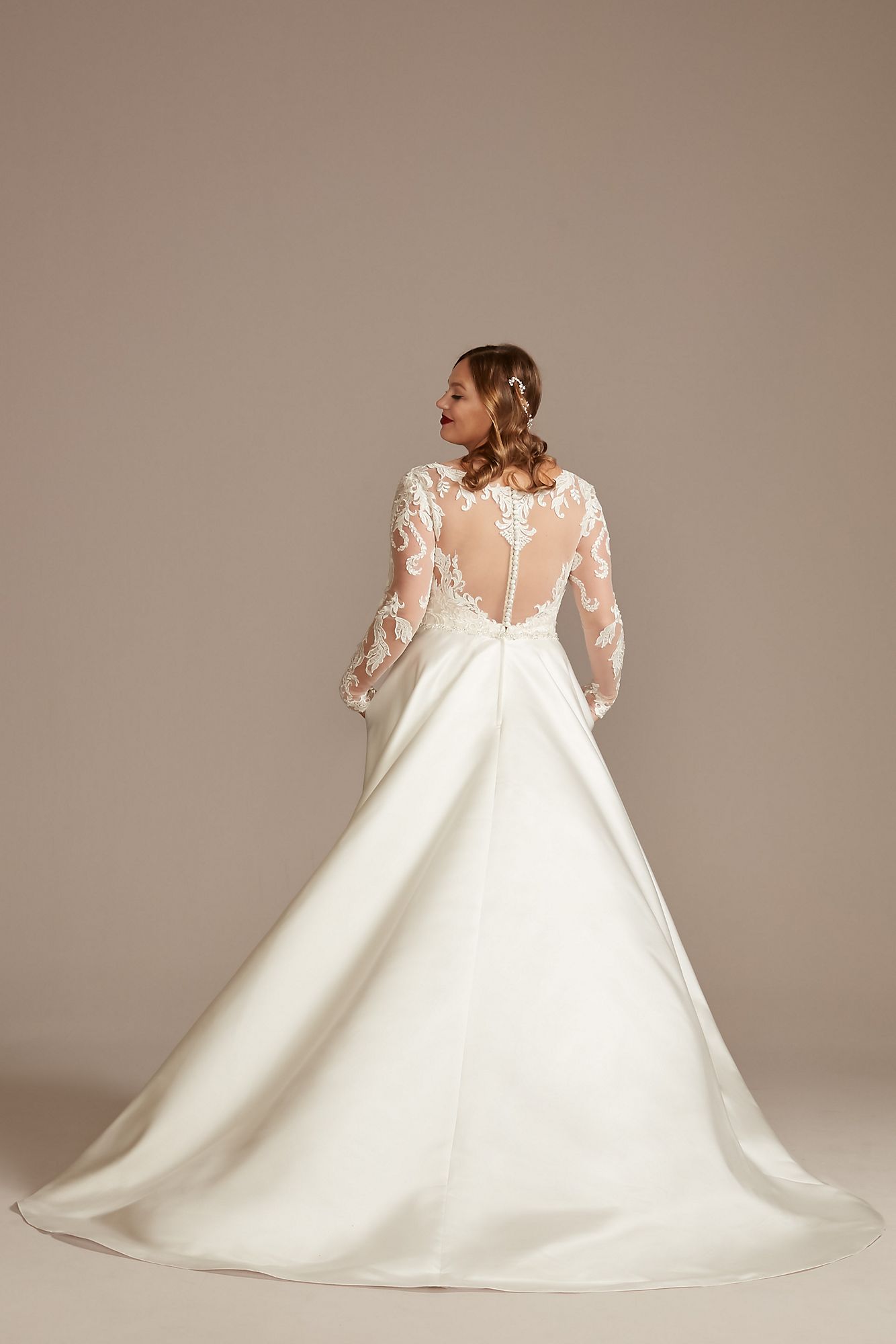Long Sleeve Satin Tall Plus Applique Wedding Dress Oleg Cassini 4XL8CWG908