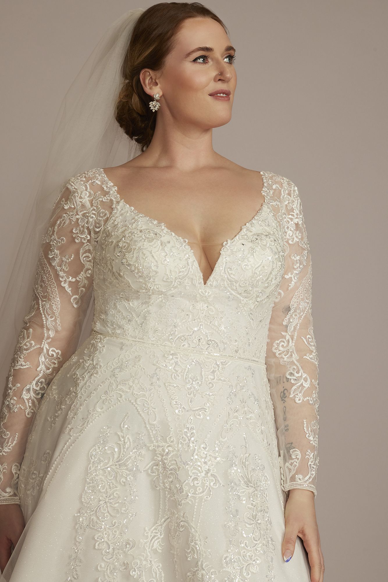 Lace Applique Long Sleeve Tall Plus Wedding Dress Oleg Cassini 4XL8SLCWG905